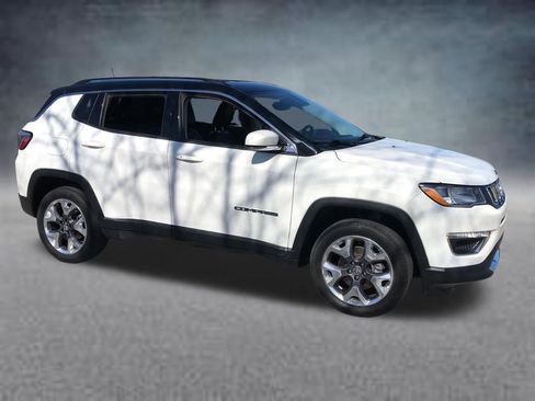 Used 2019 Jeep Compass Limited AWD/4WD image 11