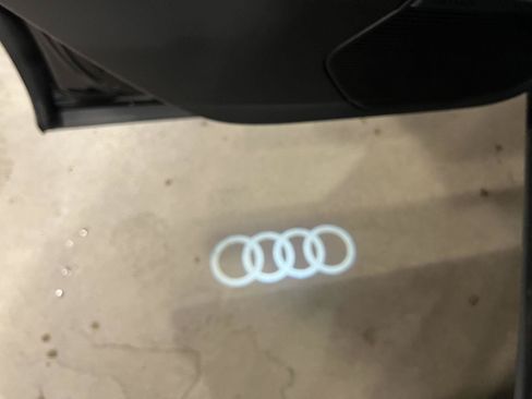 Used 2023 Audi Q8 Premium Plus w/ Premium Plus Package AWD/4WD image 35