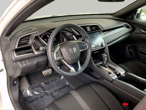 Used 2019 Honda Civic Sport image 18