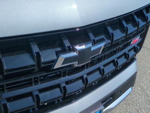 Certified 2025 Chevrolet Suburban Z71 AWD/4WD image 31