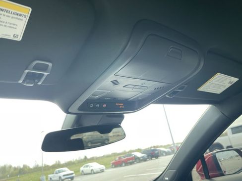 Used 2023 Cadillac XT4 Premium Luxury image 28