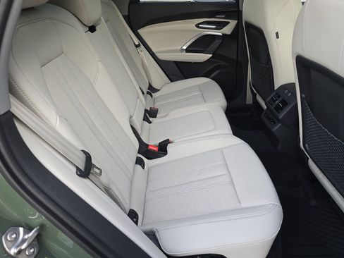 New 2025 Audi Q5 Prestige image 32