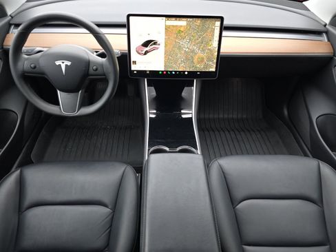Used 2020 Tesla Model 3 Long Range image 18
