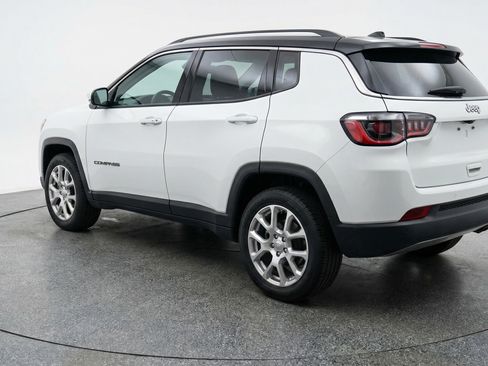 Used 2025 Jeep Compass Limited AWD/4WD image 6