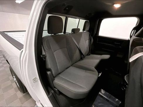 Used 2024 RAM 3500 Tradesman w/ Chrome Appearance Group image 23