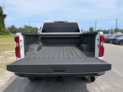 Used 2025 Chevrolet Silverado 2500 Custom w/ Custom Value Package AWD/4WD image 12