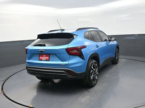 Used 2025 Chevrolet Trax RS w/ Sunroof Package image 7