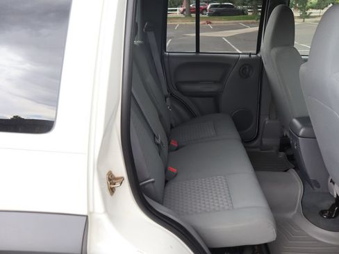 Used 2006 Jeep Liberty Sport AWD/4WD image 21
