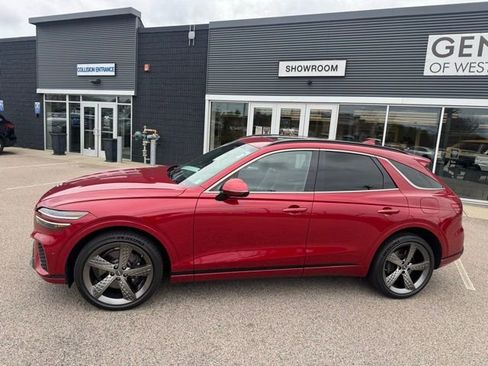 Used 2023 Genesis GV70 2.5T Sport Prestige w/ Sport Prestige Package image 5