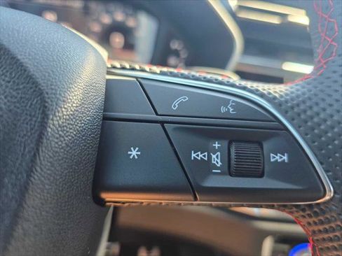 New 2025 Audi Q3 2.0T Premium Plus image 32