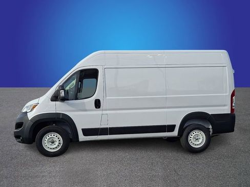 Used 2024 RAM ProMaster 2500 w/ Safety Group image 7