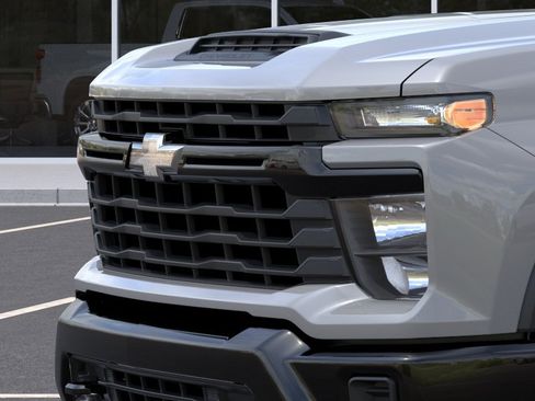 Used 2025 Chevrolet Silverado 2500 Custom w/ Z71 Off-Road Package AWD/4WD image 38