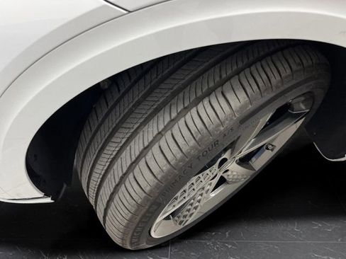 Used 2024 Genesis GV70 2.5T Sport Prestige w/ Sport Prestige Package image 38