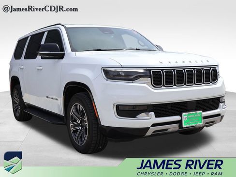 Used 2024 Jeep Wagoneer Series II w/ Flexible Seating Group AWD/4WD image 6