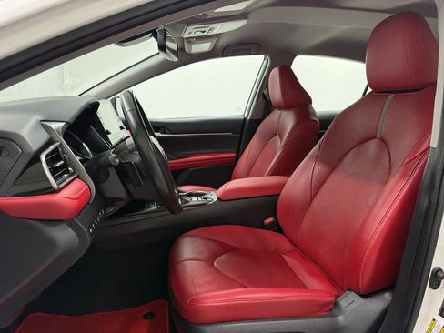 Used 2021 Toyota Camry XSE w/ Navigation Upgrade Package image 11