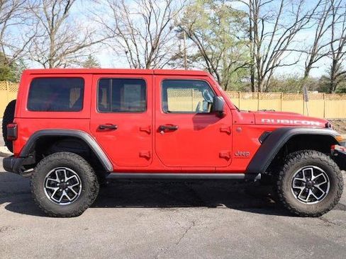 Used 2025 Jeep Wrangler Unlimited Rubicon image 5