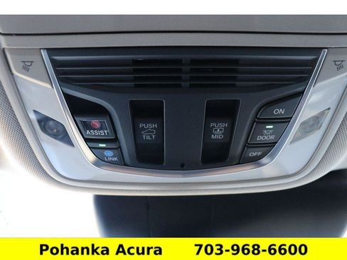 Used 2024 Acura RDX SH-AWD image 19
