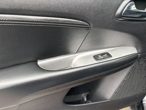 Used 2014 Dodge Journey Limited image 30