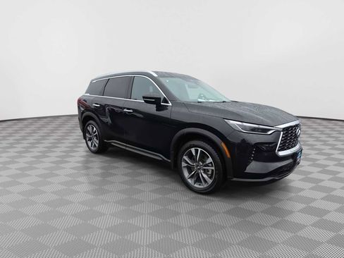 Used 2023 INFINITI QX60 Luxe w/ Vision Package AWD/4WD image 2