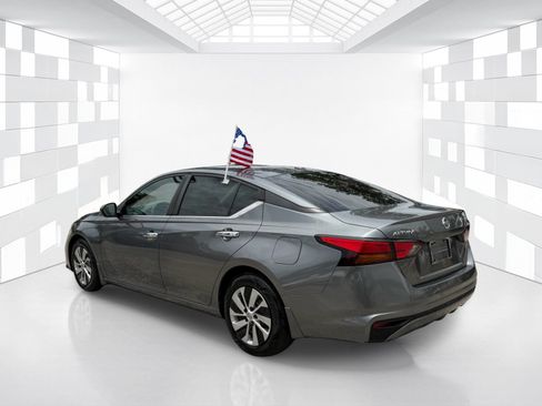 Used 2019 Nissan Altima 2.5 S FWD image 4