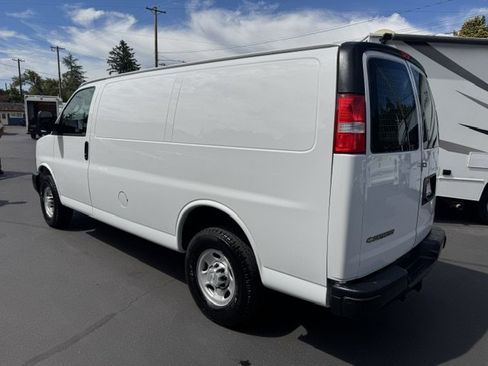 Used 2020 Chevrolet Express 2500 w/ Safety Package RWD image 2