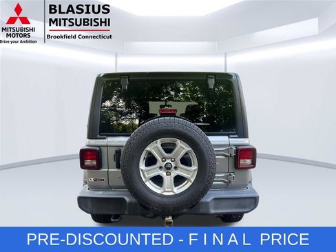 Used 2020 Jeep Wrangler Sport AWD/4WD image 7