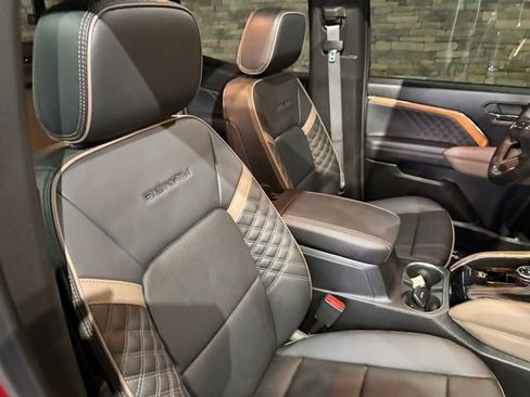 Used 2024 GMC Canyon Denali AWD/4WD image 29