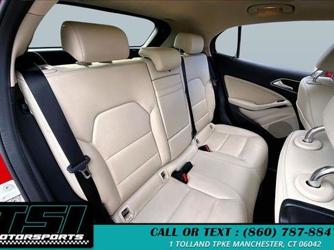 Used 2016 Mercedes-Benz GLA 250 4MATIC image 27