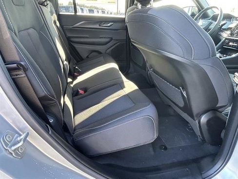 New 2025 Jeep Grand Cherokee Laredo X image 25