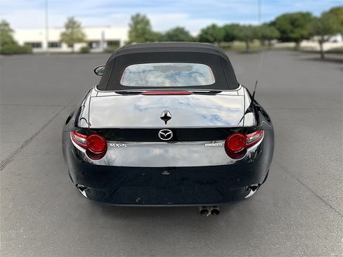 Used 2021 MAZDA MX-5 Miata Grand Touring image 5
