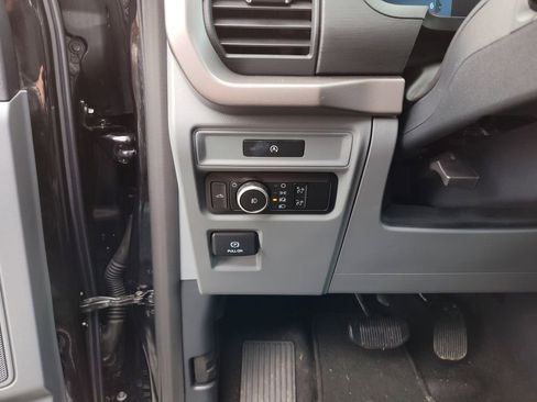 Used 2025 Ford F150 XLT w/ Equipment Group 301A Standard image 17