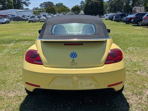 Used 2015 Volkswagen Beetle 1.8T FWD image 4
