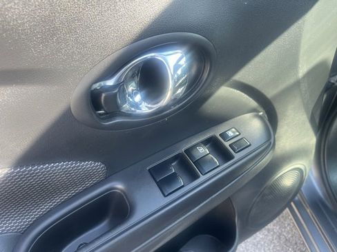 Used 2018 Nissan Versa SV w/ SV Special Edition Package image 16