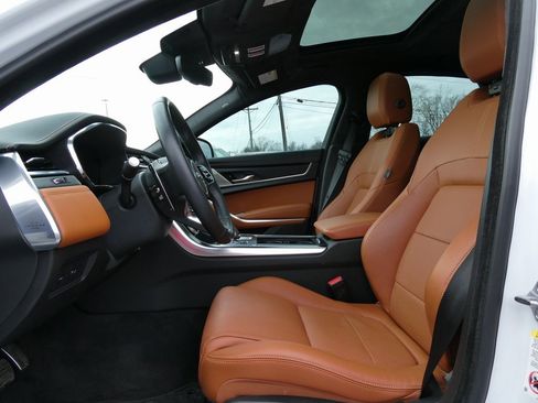 Used 2024 Jaguar XF R-Dynamic SE image 21