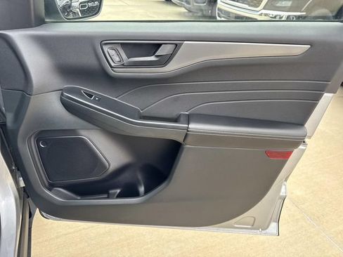Certified 2024 Ford Escape Active FWD image 17