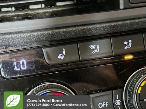 Used 2021 Volkswagen Jetta SE FWD image 19