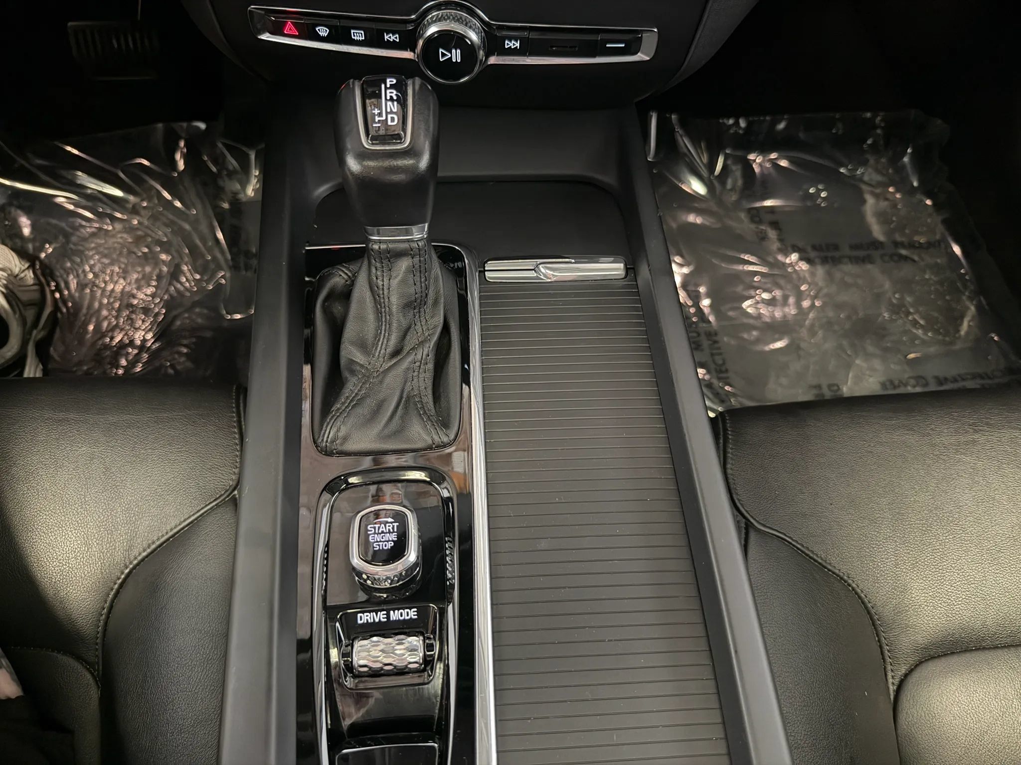 Used 2019 Volvo S60 T5 Momentum w/ Premium Package FWD image 21