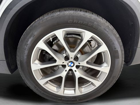 Used 2021 BMW X5 xDrive40i w/ Convenience Package image 44