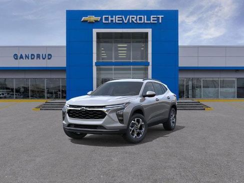 New 2026 Chevrolet Trax LT image 8