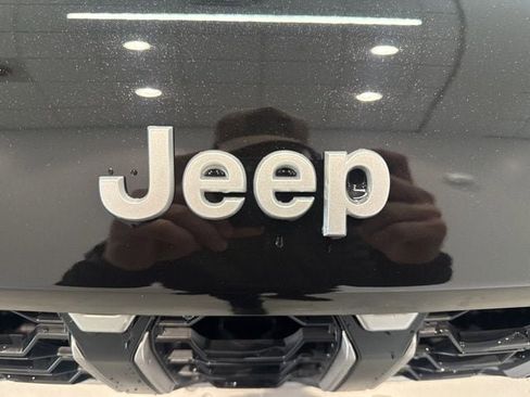 New 2026 Jeep Grand Cherokee L Limited AWD/4WD image 11