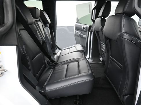 New 2025 Ford Bronco Outer Banks image 10