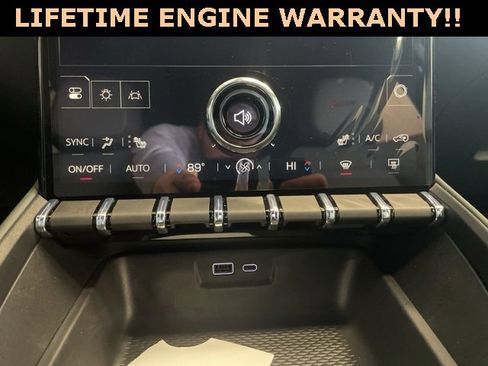 New 2026 GMC Terrain AT4 w/ Technology Package II image 24