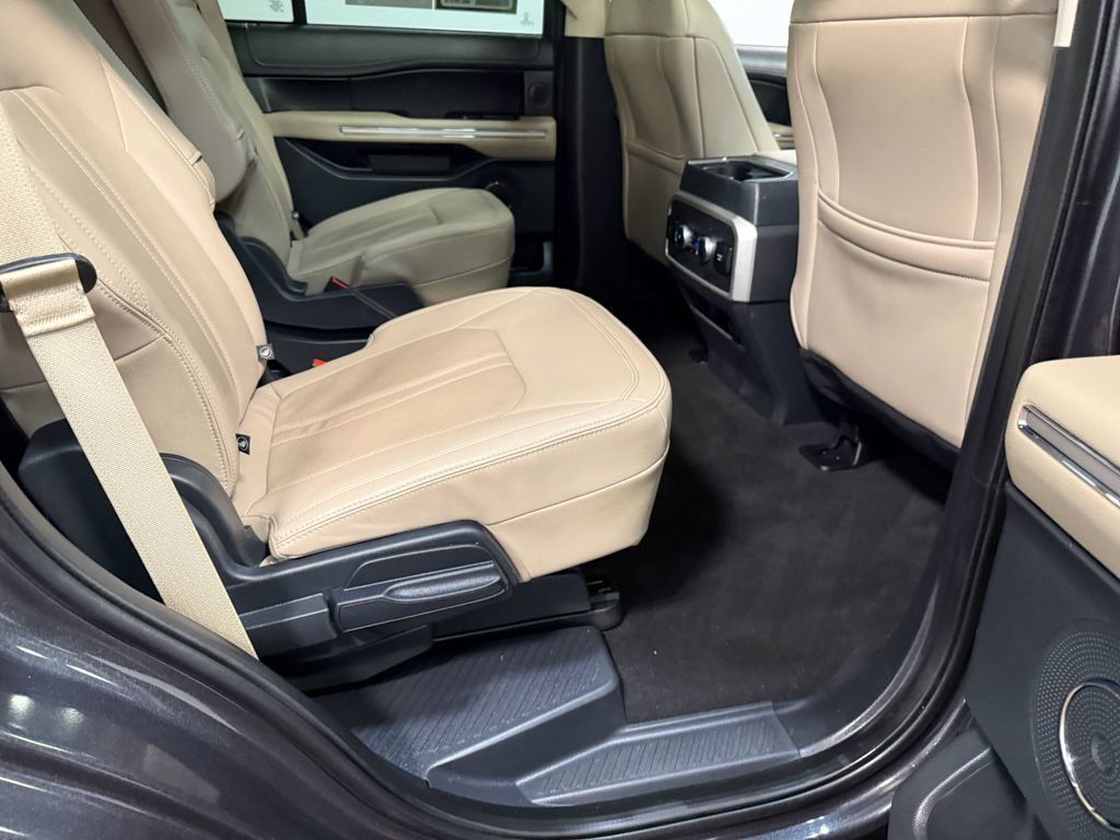 Used 2024 Ford Expedition Limited AWD/4WD image 65