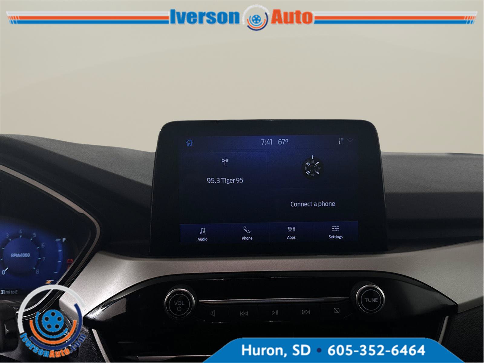 Used 2021 Ford Escape SEL w/ Technology Package AWD/4WD image 18