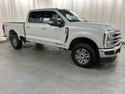 Used 2025 Ford F250 Lariat AWD/4WD image 1