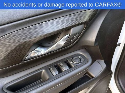 Used 2023 GMC Terrain SLE image 18