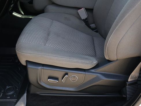 Used 2018 Ford F150 XLT w/ Equipment Group 302A Luxury RWD image 13