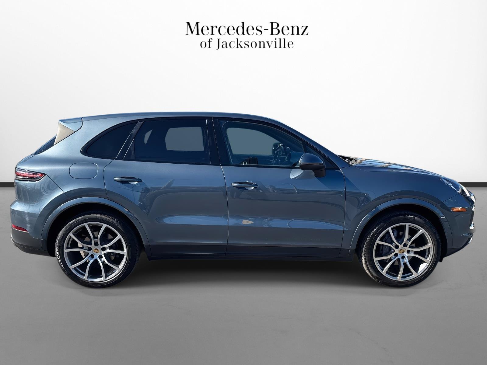 Used 2019 Porsche Cayenne AWD/4WD image 2