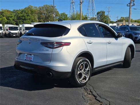 Used 2024 Alfa Romeo Stelvio Sprint image 12