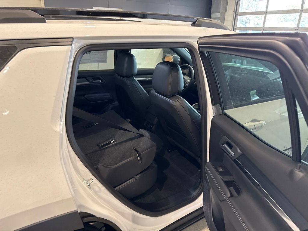 New 2027 GMC Terrain Elevation w/ Elevation Premium Package AWD/4WD image 15